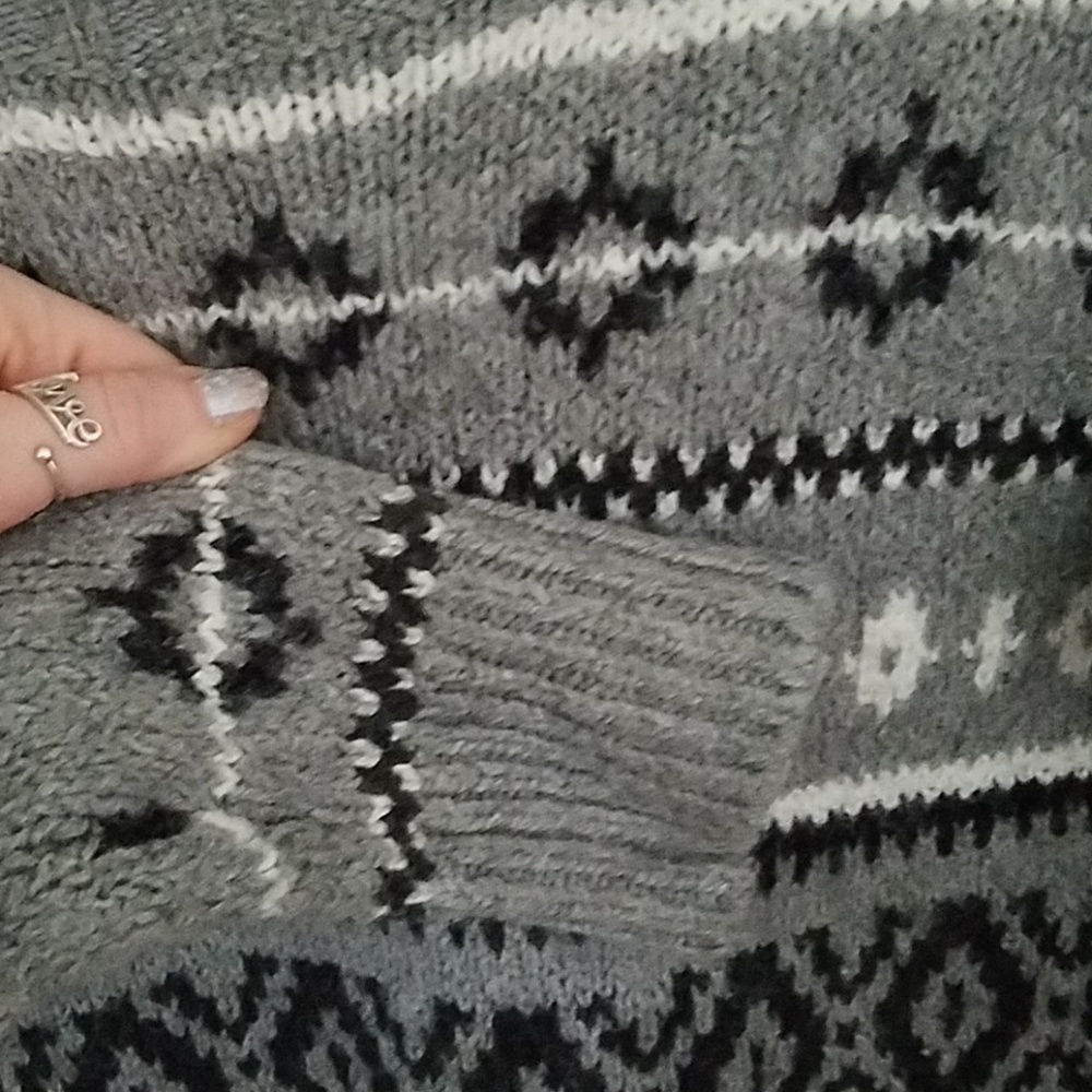 NWOT American Eagle Winter Sweater Size medium ☃️ - Picture 4 of 11